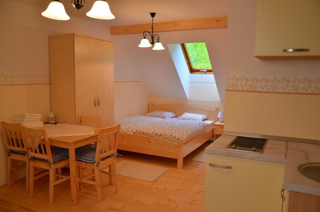 Farmhouse Stiftar Solčava Δωμάτιο φωτογραφία